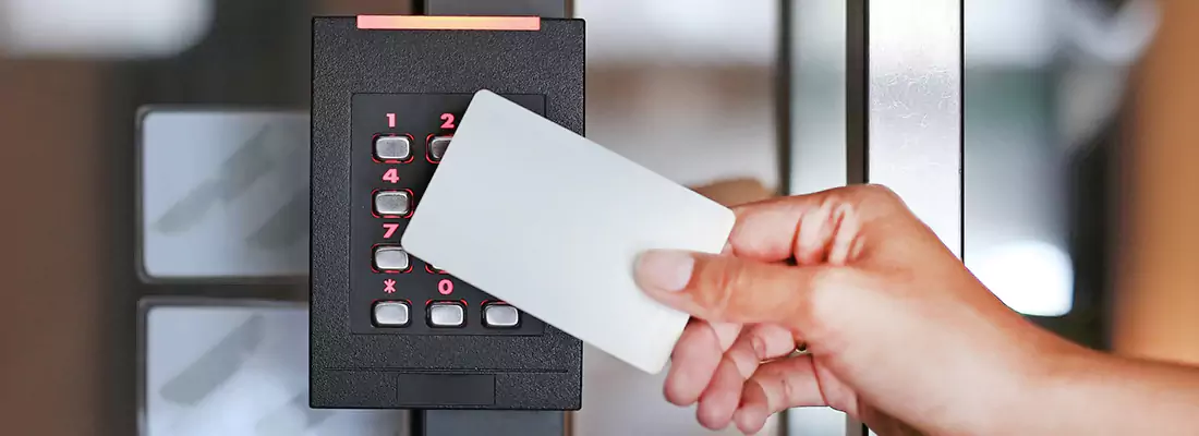 Benefits of Card Lock Readers for Properties in Oakleaf Plantation, FL